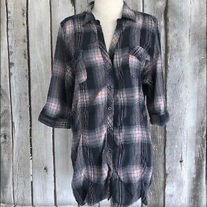 Plus size 1 Maurices plaid button up shirt